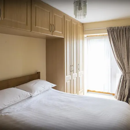 Apartment Wilford Court *