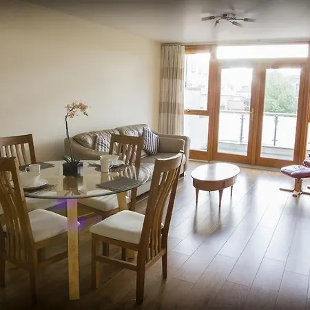 Lejlighed Wilford Court